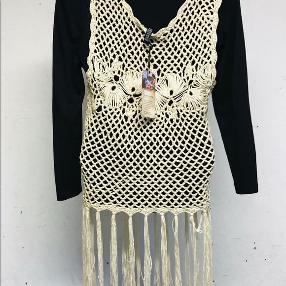 NWT.  Sacred Threads Fringe Tunic. 215-522. CL/WH - Picture 4 of 4